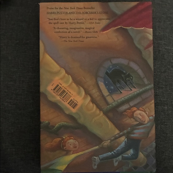 Harry Potter and the Chamber of Secrets Book - Picture 2 of 2